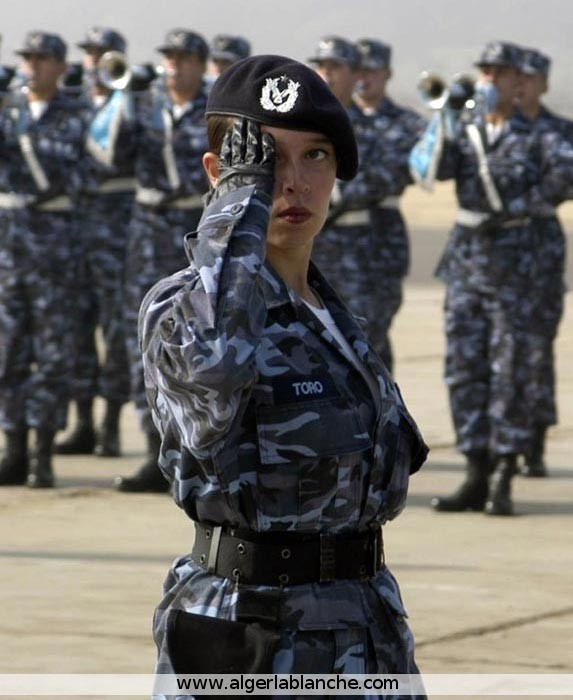 Femme Militaire. Chili